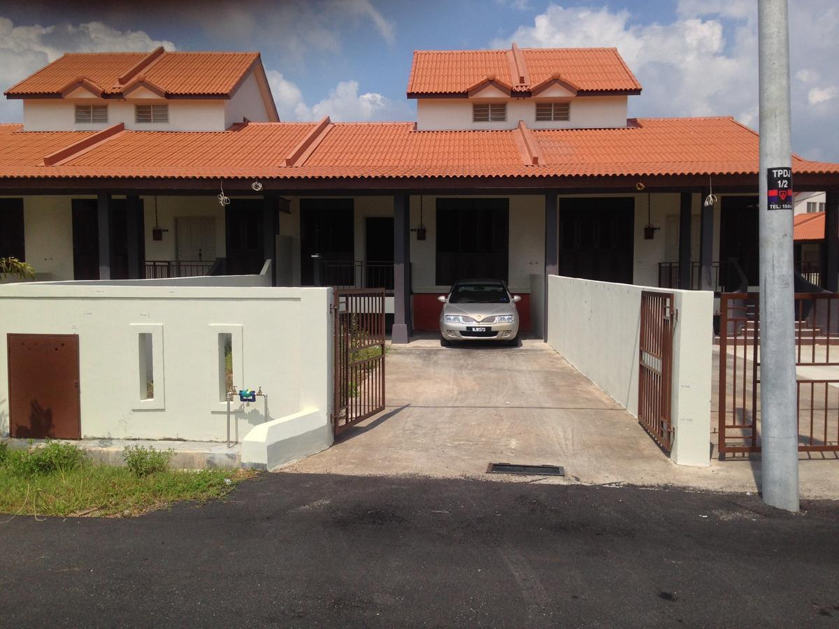 Villa Teratakmuslim H'H Malacca Esterno foto