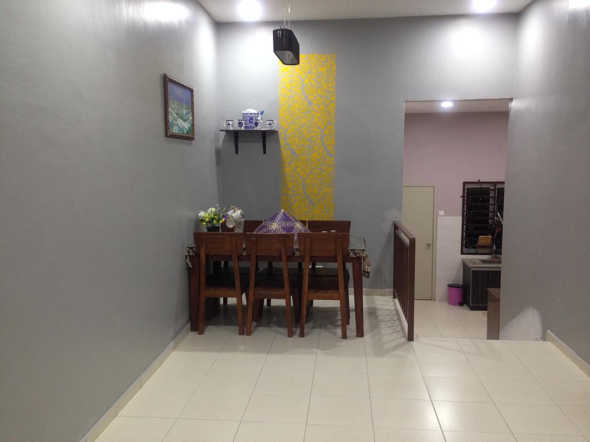 Villa Teratakmuslim H'H Malacca Esterno foto